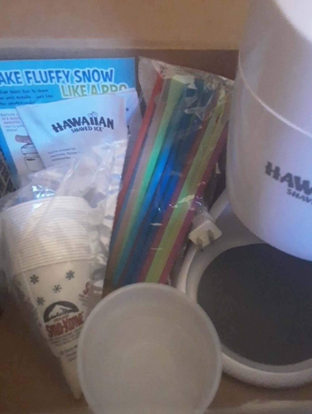 Hawaiian Shaved Ice Machine - Picture 4 of 5